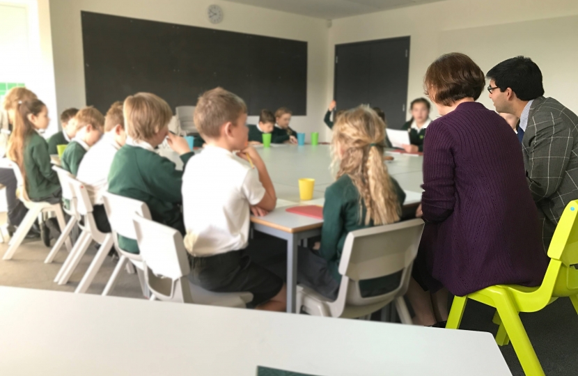 Ranil Jayawardena MP with school pupils